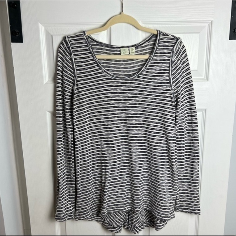 Lucy & Laurel Striped Marled Knit Long Sleeve Sweater‎